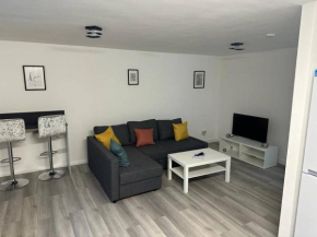 Stylish Apartment At Carlton Grove